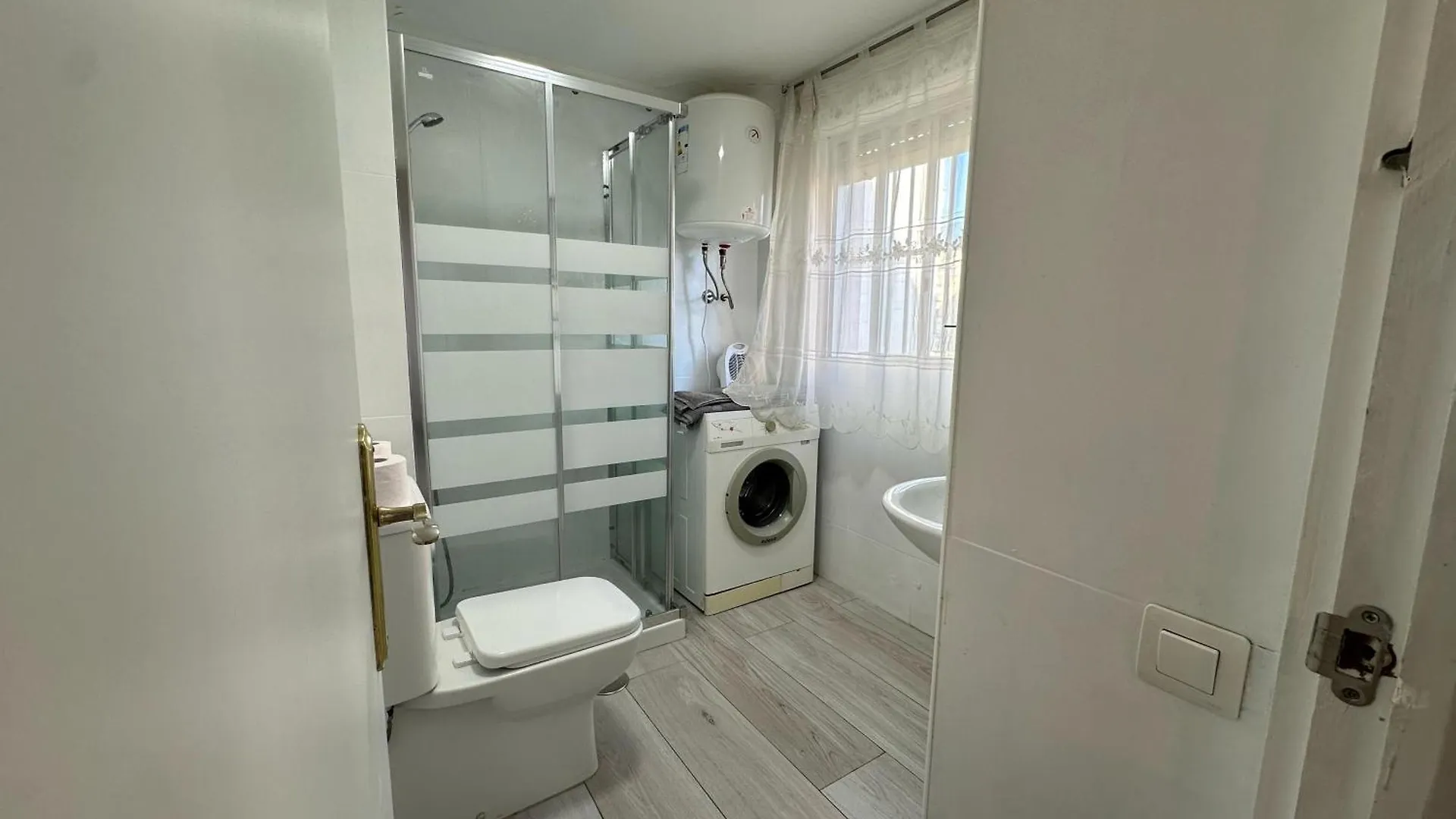 Cg131 - Centro 50 Metros, Playa 650 Metros, Wifi, Fire Stick Amazon Apartment Torremolinos 0*,  Spain