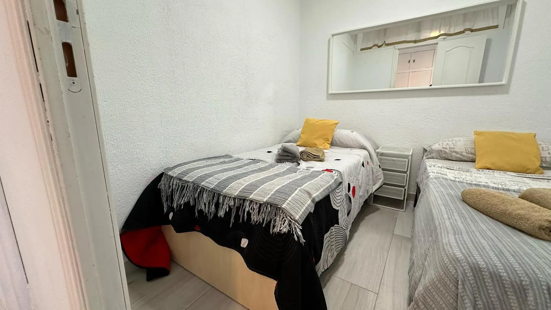 Appartamento Cg131 - Centro 50 Metros, Playa 650 Metros, Wifi, Fire Stick Amazon Torremolinos